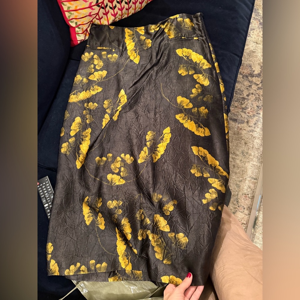 Brown and Gold Floral Skirt - Picture 2 of 7
